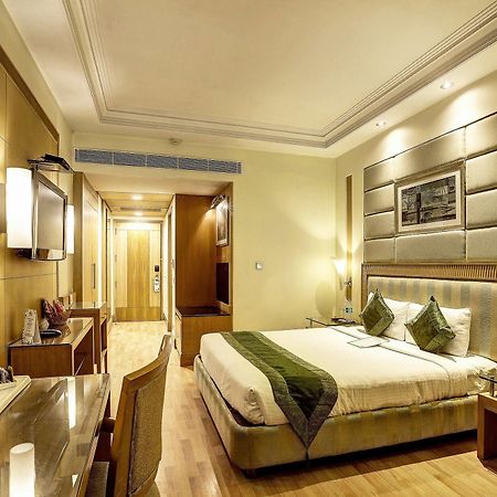 Western Court Chandīgarh Екстериор снимка