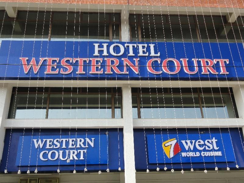 Western Court Chandīgarh Екстериор снимка